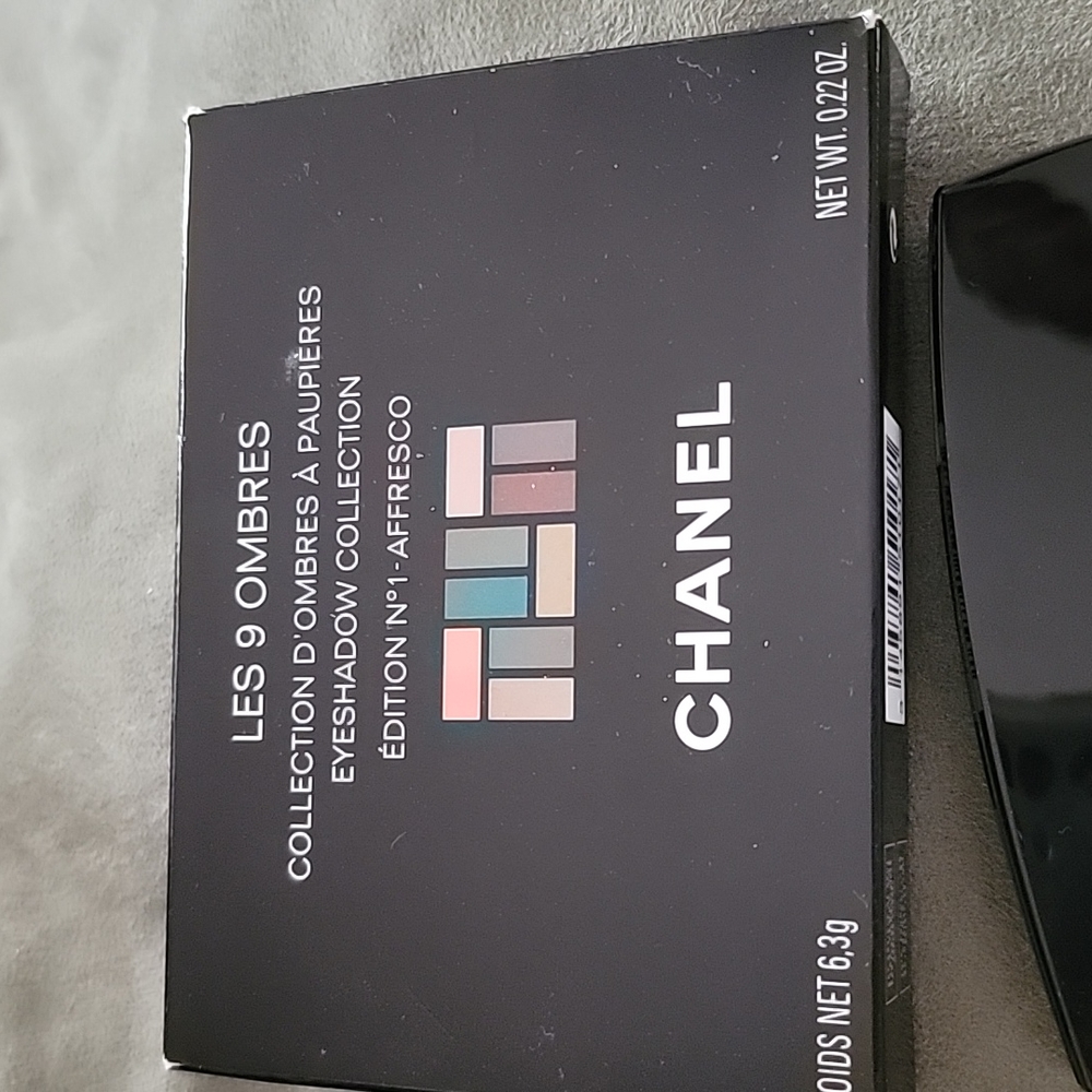 Les 9 Ombres Chanel Eyeshadow Collection